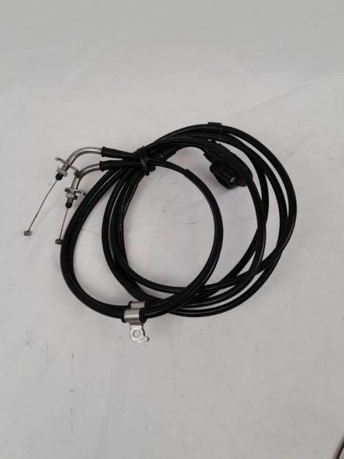 pièce détachée occasion Cable d'accelerateur PIAGGIO