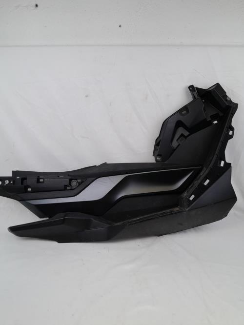 pièce détachée occasion Plancher marche pied droit BMW