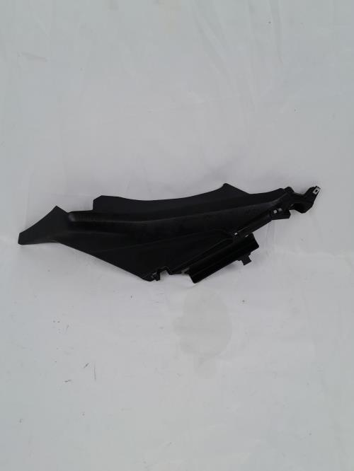 pièce détachée occasion Cache carenage coque arriere gauche YAMAHA