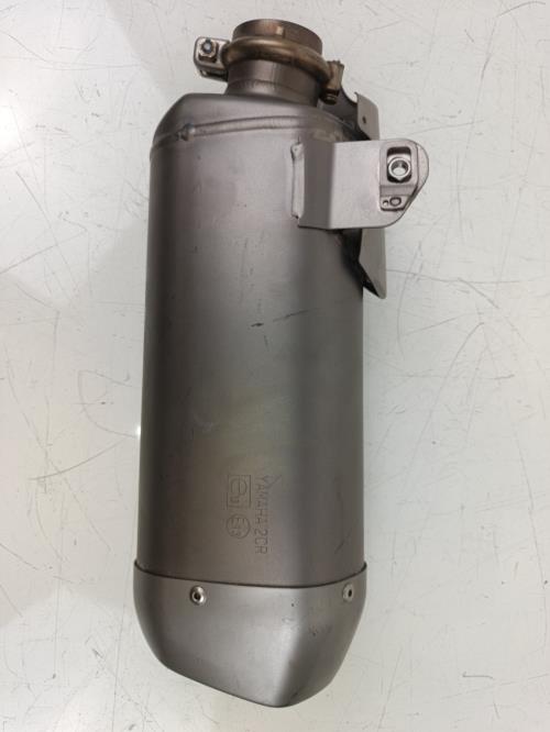 pièce détachée occasion Silencieux (echappement) YAMAHA