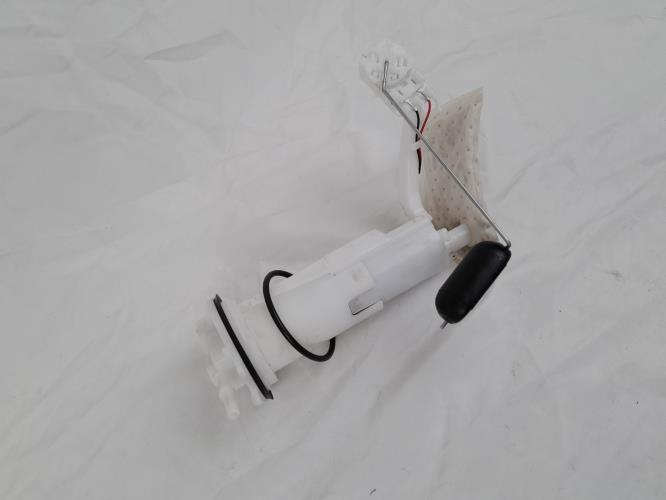 pièce détachée occasion Pompe + jauge à essence HONDA