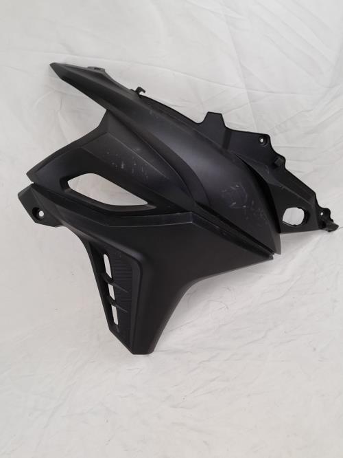 pièce détachée occasion cache carenage face avant droit SUZUKI