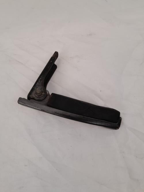 pièce détachée occasion Platine et repose pieds arriere gauche PIAGGIO