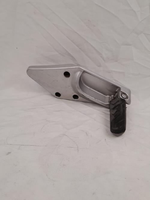Illustration de Platine arriere droite complete GILERA