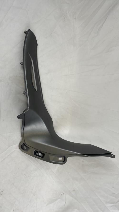 pièce détachée occasion Cache lateral gauche PIAGGIO