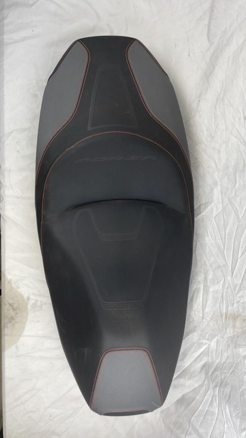 pièce détachée occasion Selle HONDA