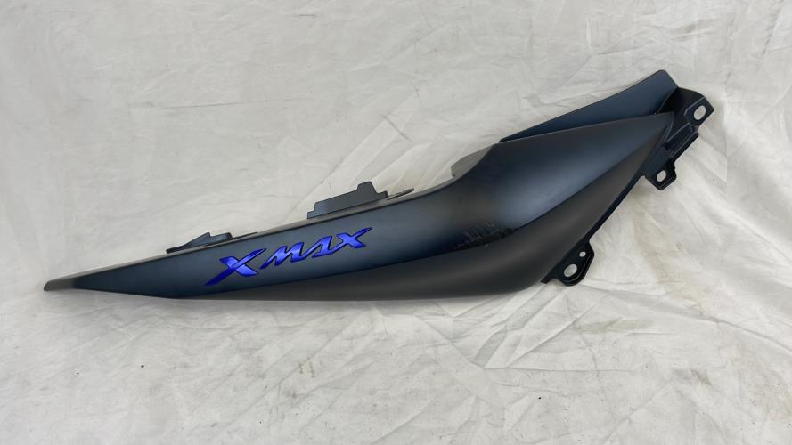 pièce détachée occasion Cache carenage coque arriere droit YAMAHA