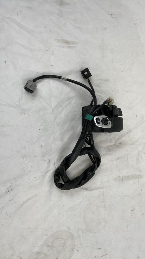 pièce détachée occasion Commodo gauche YAMAHA
