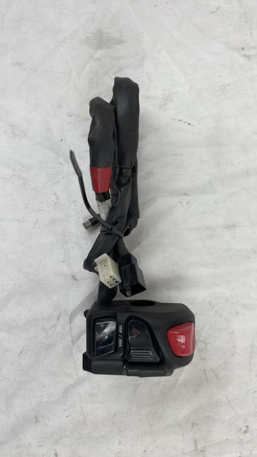 pièce détachée occasion Commodo droit YAMAHA