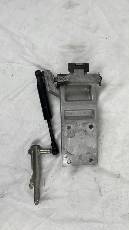 pièce détachée occasion Verrin de selle