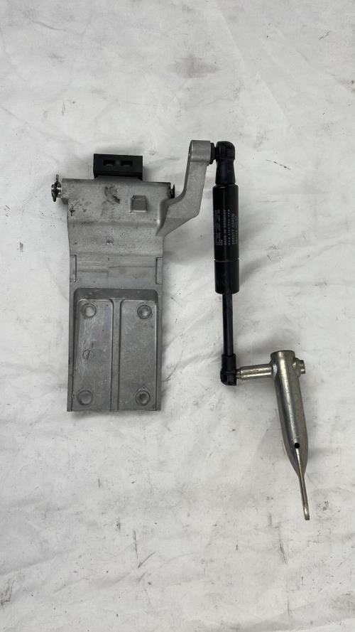 pièce détachée occasion Verrin de selle