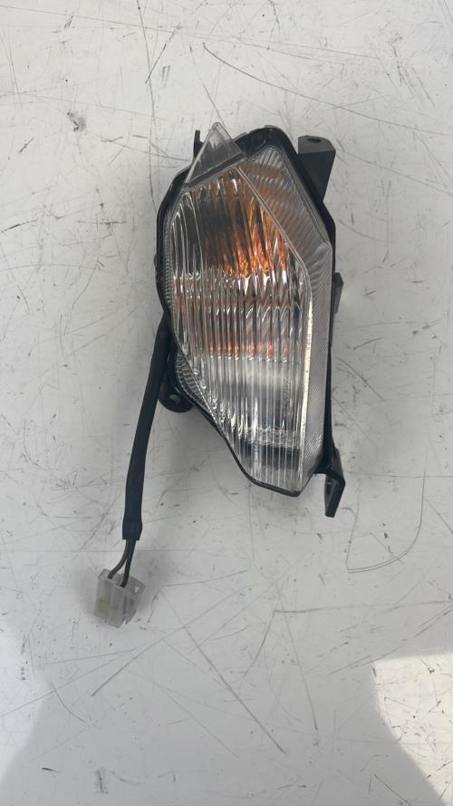 pièce détachée occasion Clignotant arriere gauche YAMAHA