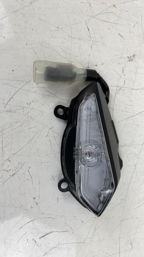 pièce détachée occasion Clignotant avant droit HONDA