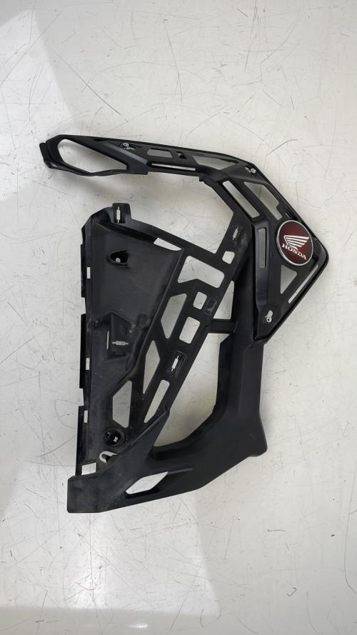 pièce détachée occasion Cache interieur carenage gauche HONDA