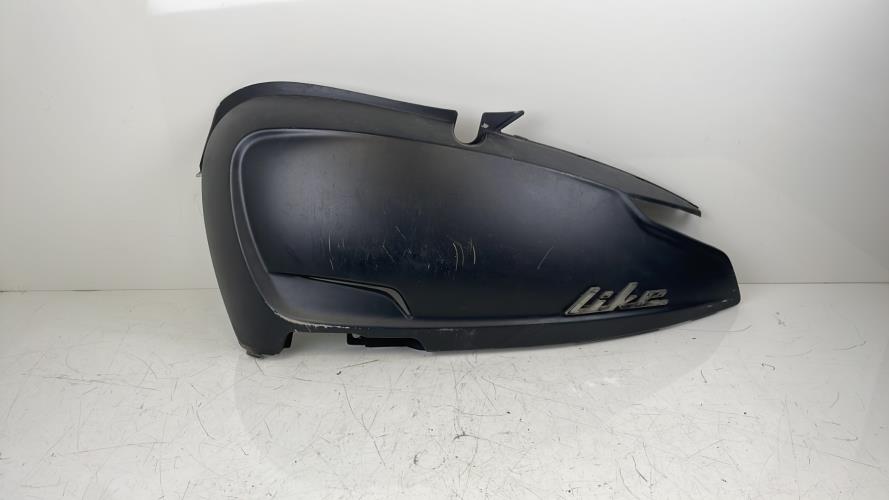 pièce détachée occasion Cache carenage coque arriere gauche KYMCO