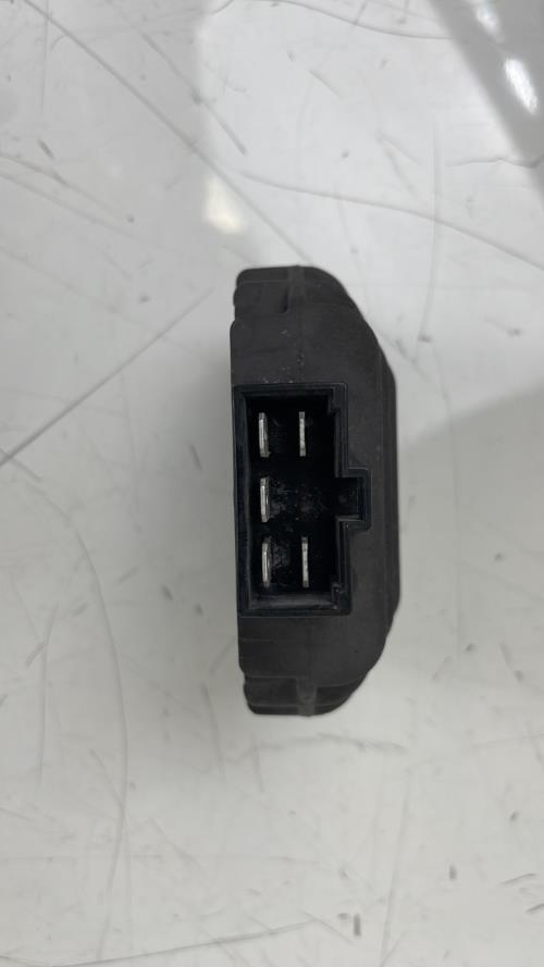 pièce détachée occasion Regulateur charge batterie