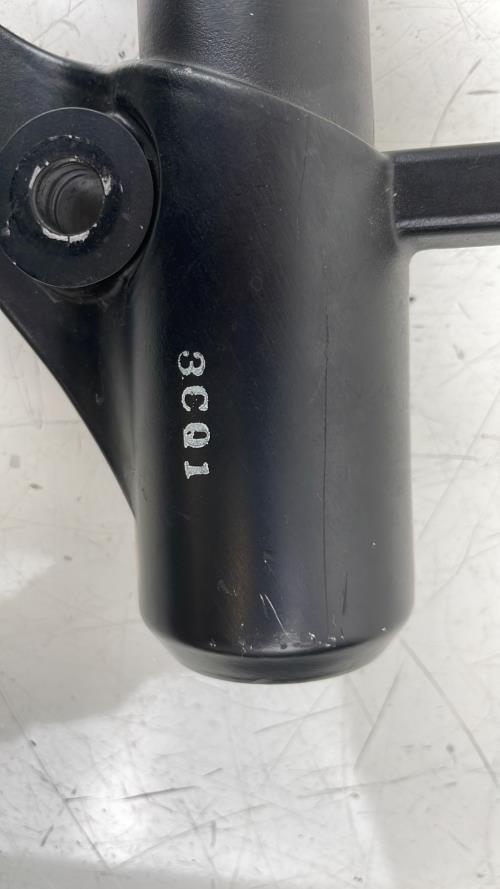 pièce détachée occasion Tube de fourche gauche PEUGEOT