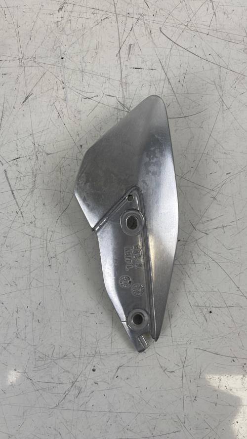 pièce détachée occasion Repose pieds arriere gauche HONDA