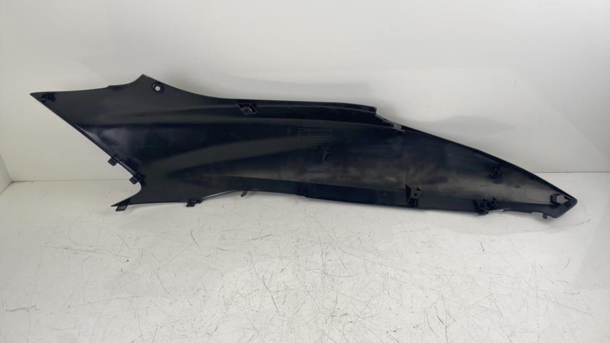 pièce détachée occasion Cache carenage coque arriere droit HONDA