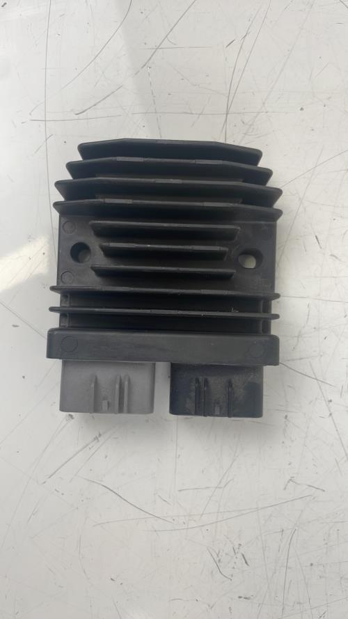 pièce détachée occasion Regulateur charge batterie HONDA