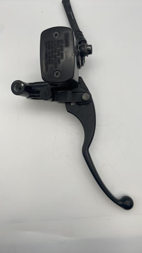 pièce détachée occasion Maitre cylindre frein avant