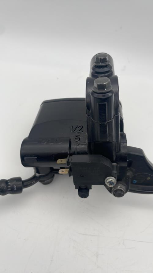 pièce détachée occasion Maitre cylindre frein avant