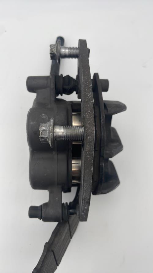 pièce détachée occasion Etrier de frein avant