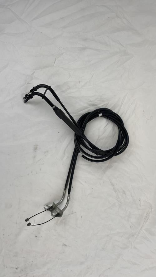 pièce détachée occasion Cable d'accelerateur YAMAHA