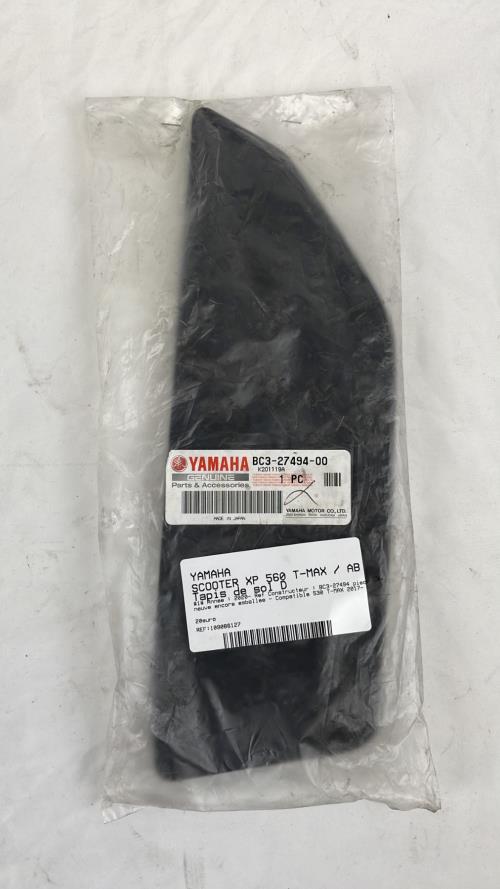 pièce détachée occasion Tapis de sol droit YAMAHA