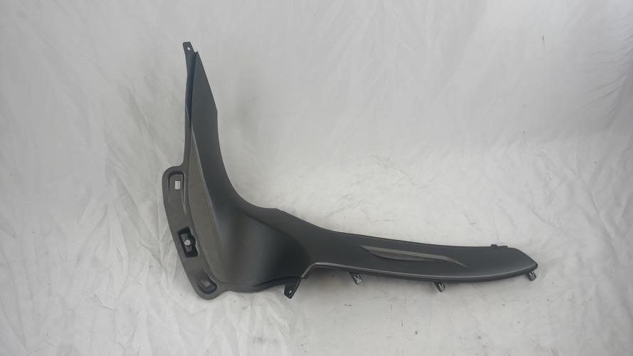 pièce détachée occasion Cache lateral gauche PIAGGIO