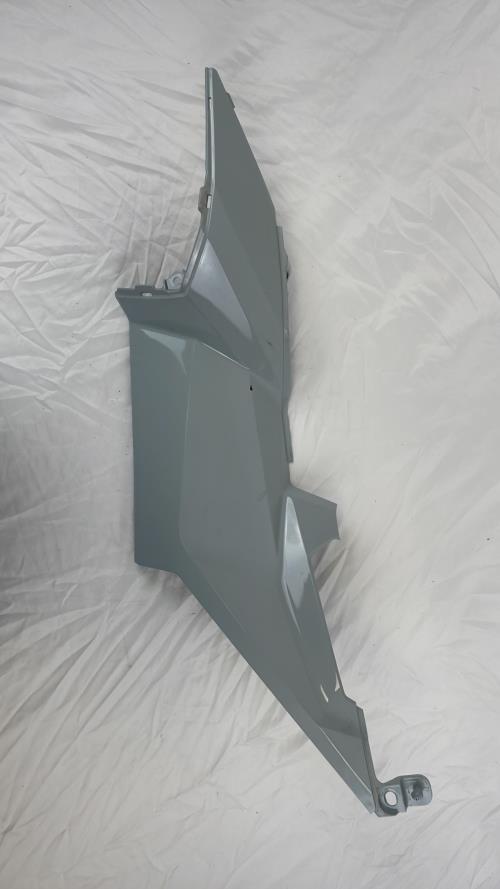 pièce détachée occasion Cache carenage coque arriere gauche HONDA