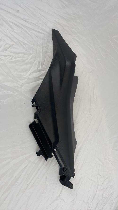 pièce détachée occasion Cache lateral gauche YAMAHA