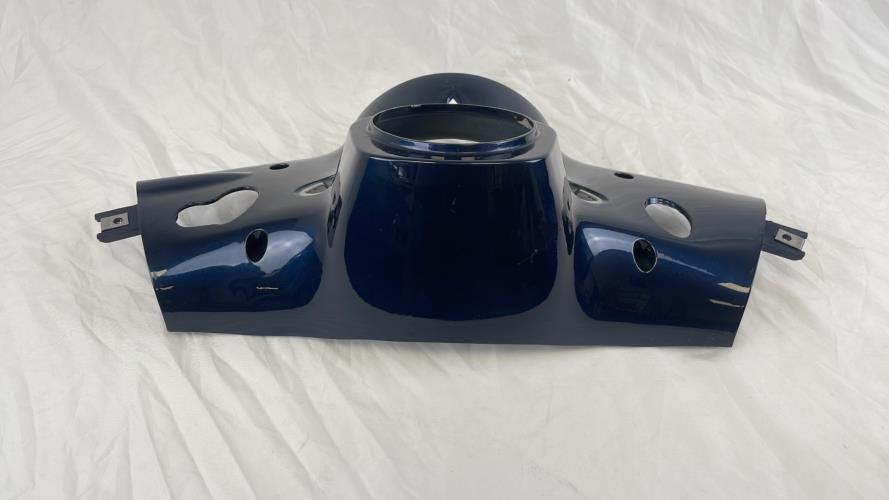 pièce détachée occasion Cache guidon inferieur PIAGGIO
