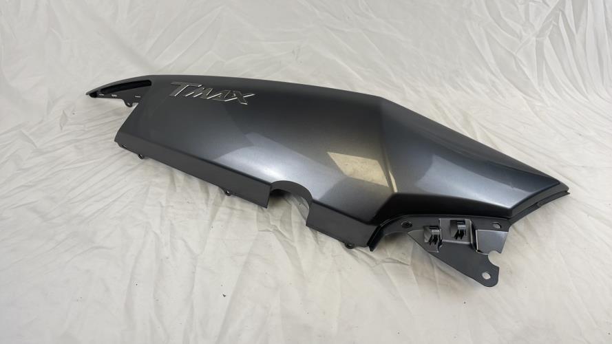 pièce détachée occasion Cache carenage coque arriere droit YAMAHA