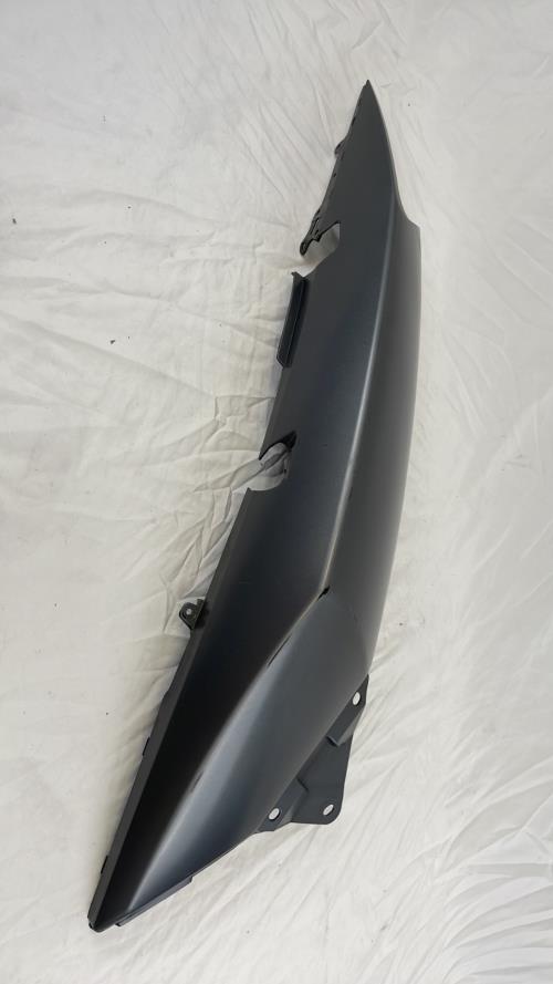 pièce détachée occasion Cache carenage coque arriere gauche YAMAHA
