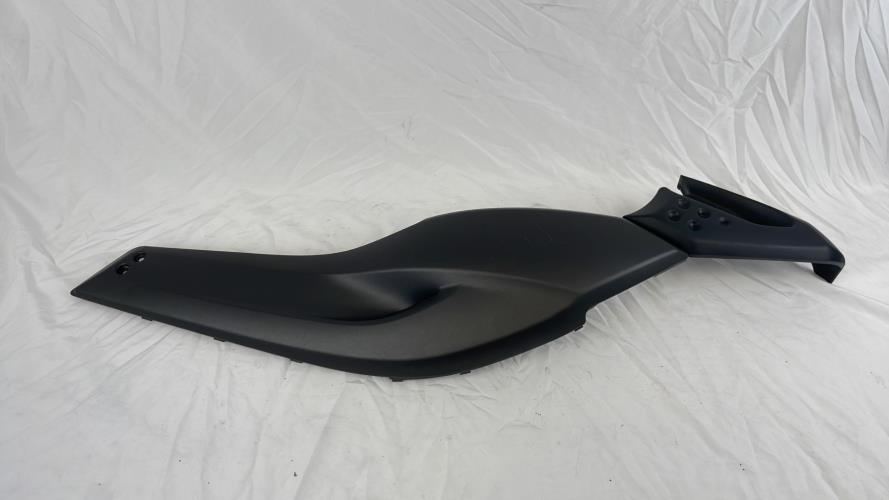 pièce détachée occasion Cache lateral droit YAMAHA