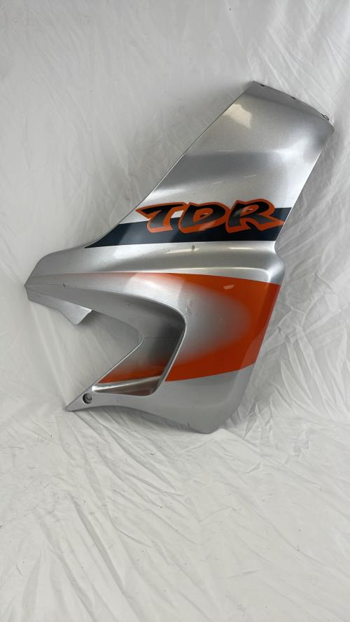 pièce détachée occasion Cache lateral droit YAMAHA