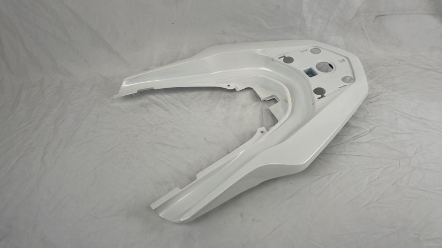 pièce détachée occasion Cache jonction coque arriere HONDA