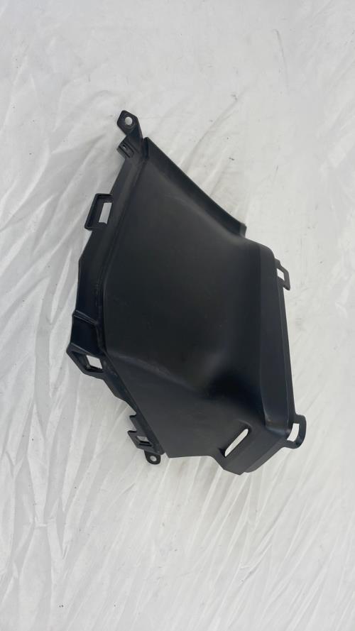 pièce détachée occasion Cache interieur carenage gauche HONDA