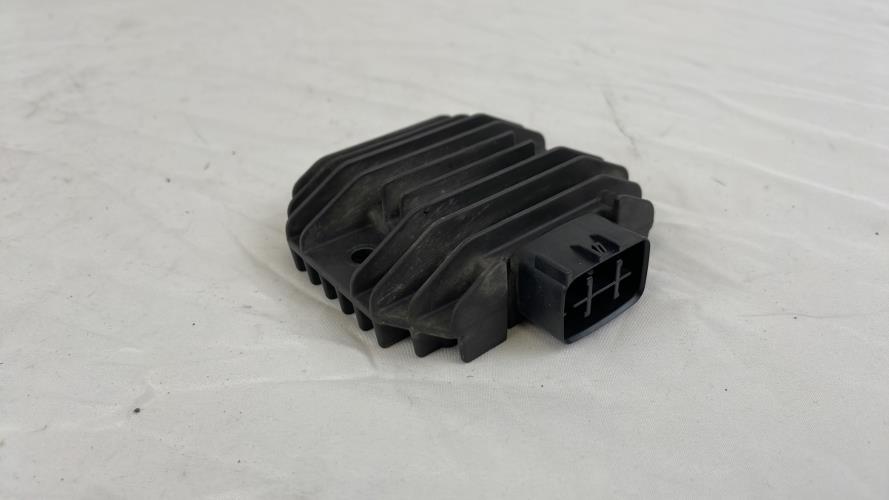 pièce détachée occasion Regulateur charge batterie YAMAHA