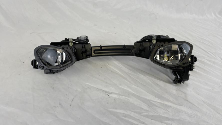 pièce détachée occasion Optique (feux)(phare) YAMAHA
