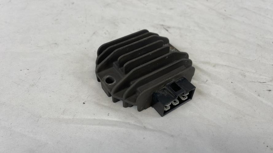 pièce détachée occasion Regulateur charge batterie YAMAHA