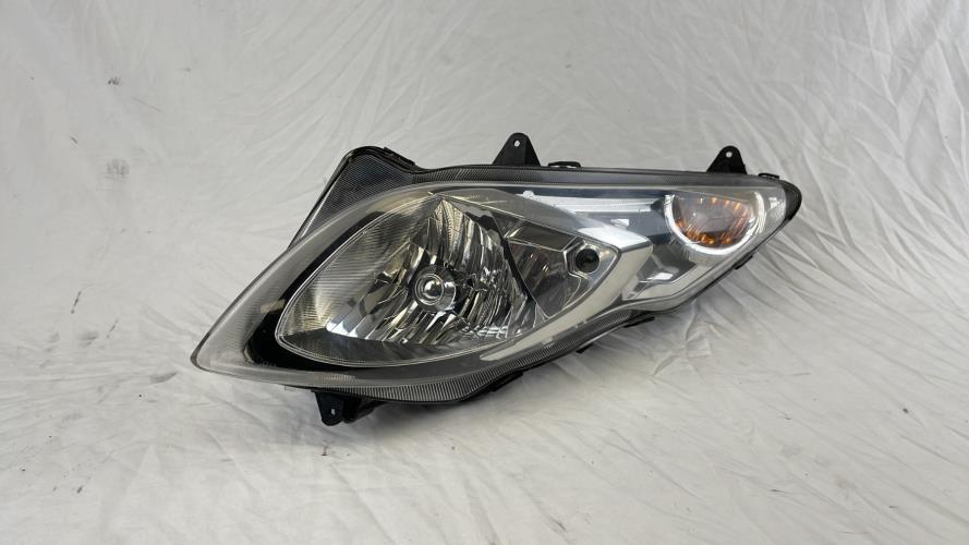 pièce détachée occasion Optique avant gauche (feux)(phare) SUZUKI