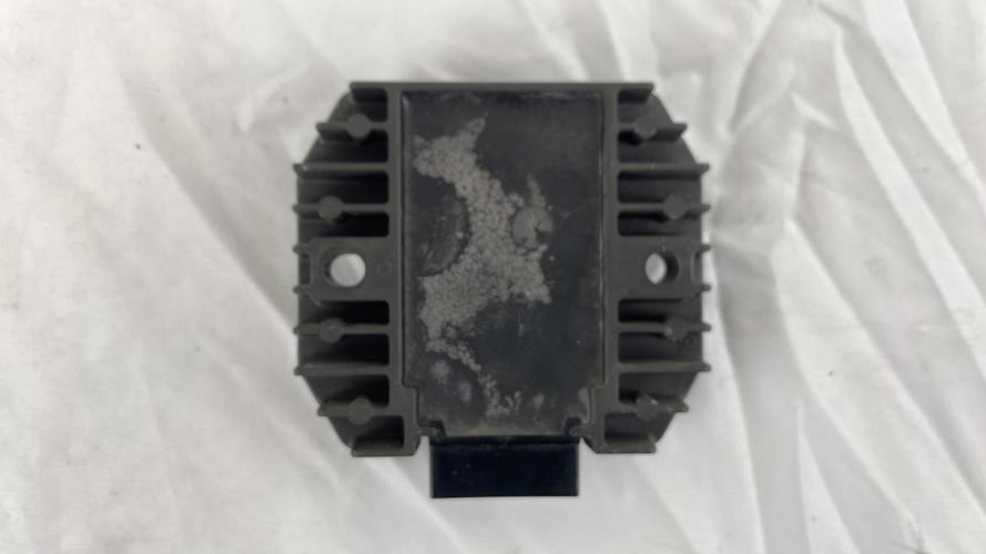 pièce détachée occasion Regulateur charge batterie