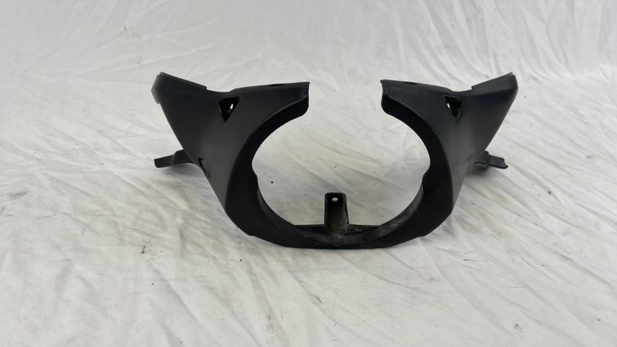 pièce détachée occasion Cache guidon inferieur YAMAHA