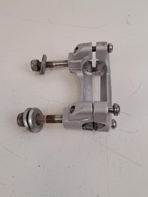 pièce détachée occasion Pontets de guidon