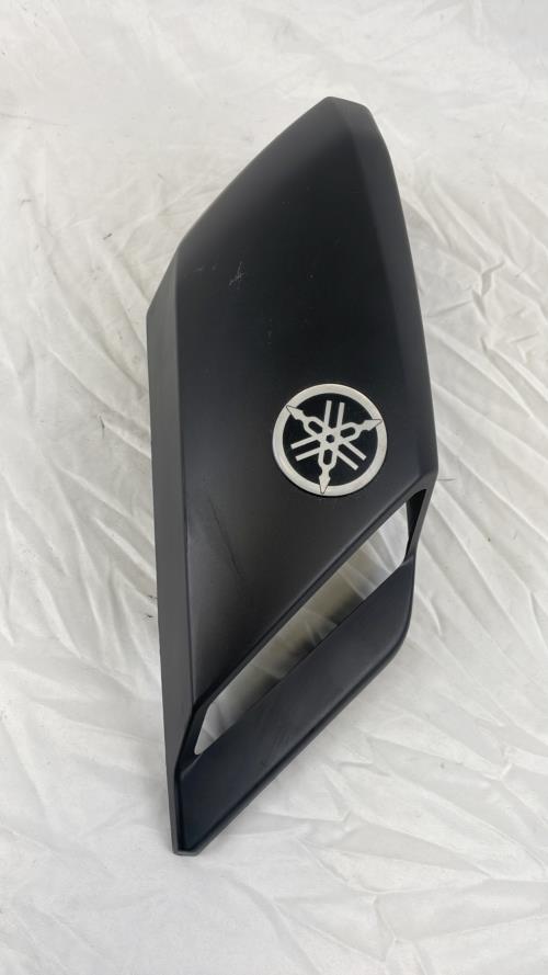 pièce détachée occasion Cache carenage ecope droite