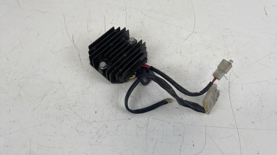 pièce détachée occasion Regulateur charge batterie KTM