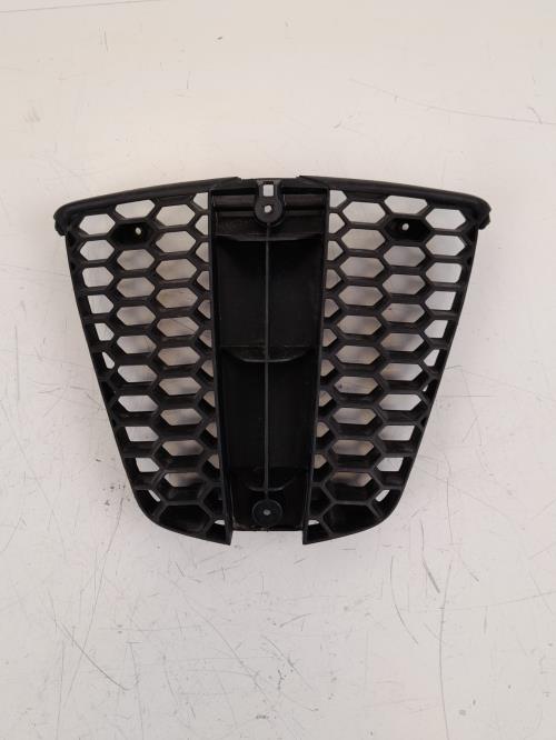 pièce détachée occasion Grille de radiateur PIAGGIO