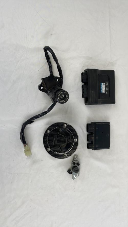 pièce détachée occasion Kit serrure KAWASAKI